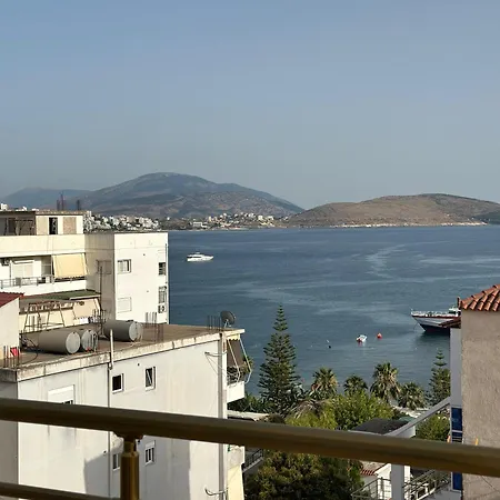 Apartment Sheshi *